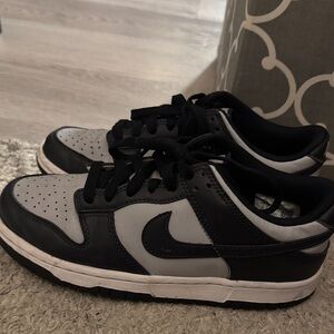 Nike Men's Black and Gray Sneakers